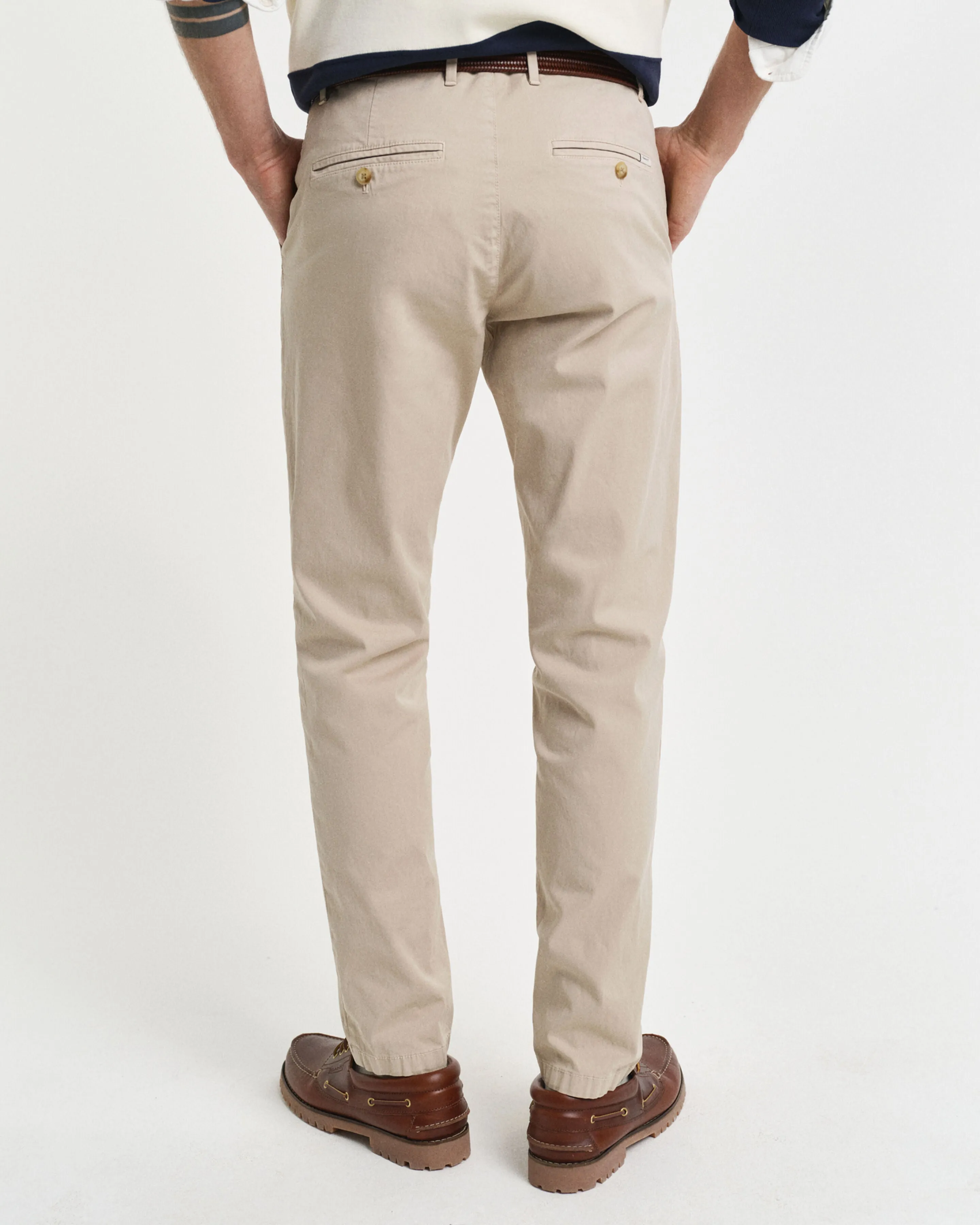 GANT - Slim Fit Sun-Faded Chinos in Dry Sand 1505353 277